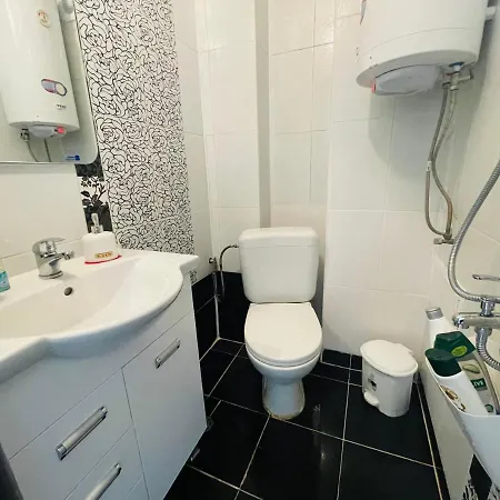 By The Sea - With Free Parking * Warna